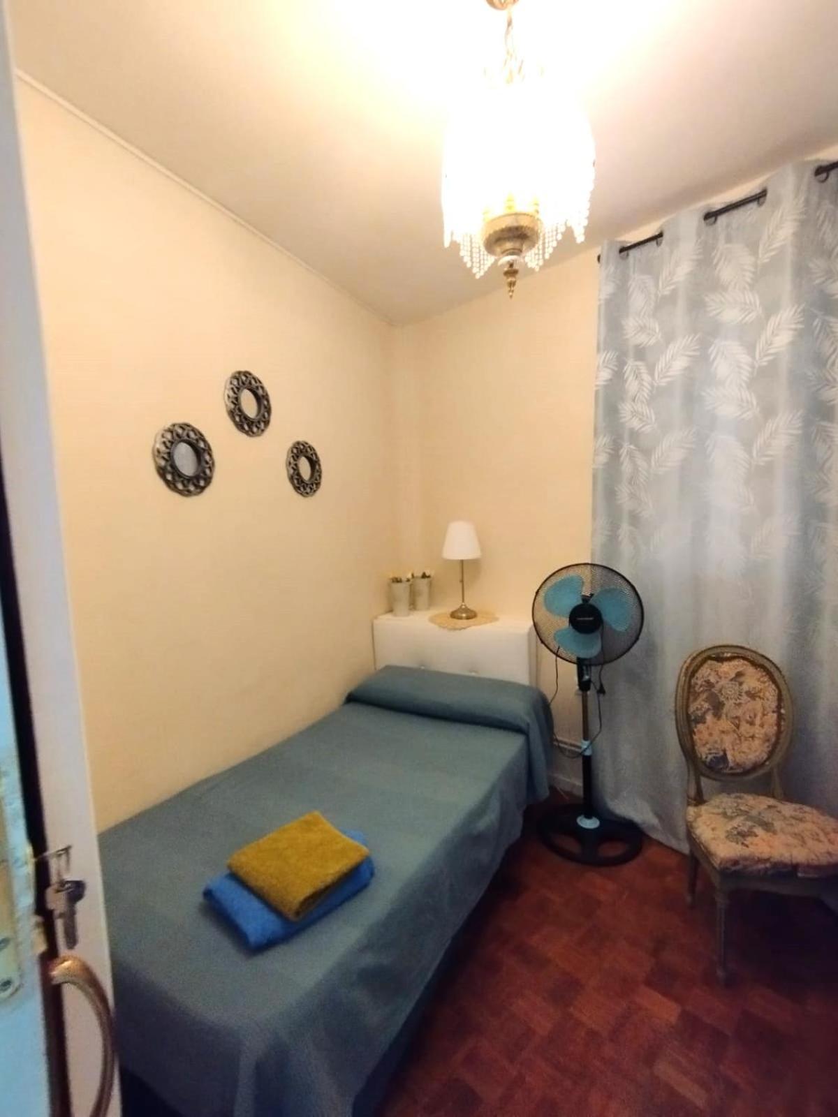 Rooms Luisa Madrid Extérieur photo